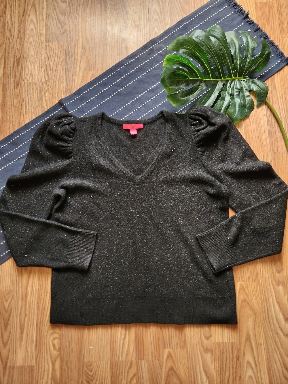Lilly Pulitzer Navita Seqiun V Neck Sweater Metallic Black Size L/XL